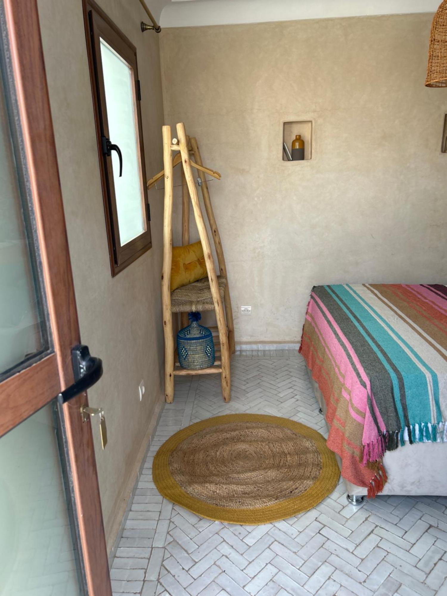 Riad Amazing Amazigh Avec Jacuzzi Petit Dejeuner Compris Avec Aussi Chambres Familiales Pres De La Place Jemaa El Fna Marraquexe Exterior foto